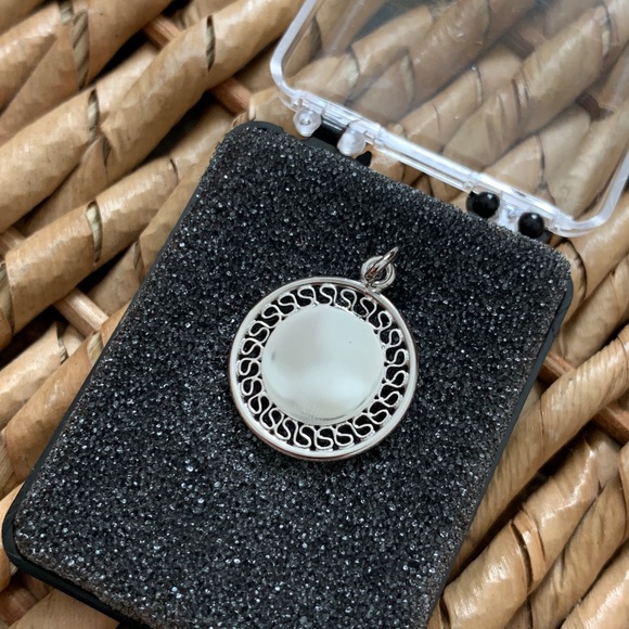 Big Sis Round Sorority Pendant - Picture 6 of 8